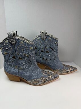 Donald J Pliner Women's 11M Gray Cutout Studded Western Ankle Boots Leather
